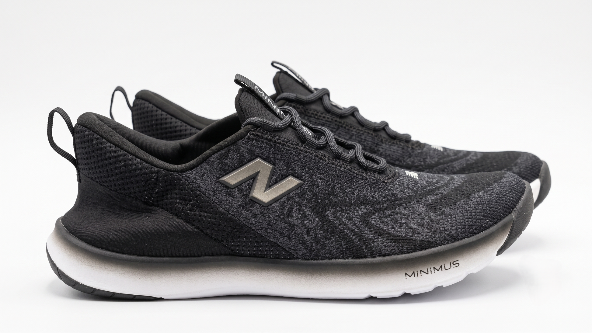 NEW BALANCE RUNNING MINIMUS RUN BLK&GLD black&gold / 36