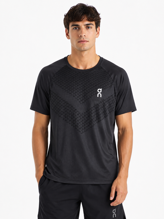 ON CLOUD T-SHIRT BLACK 3901