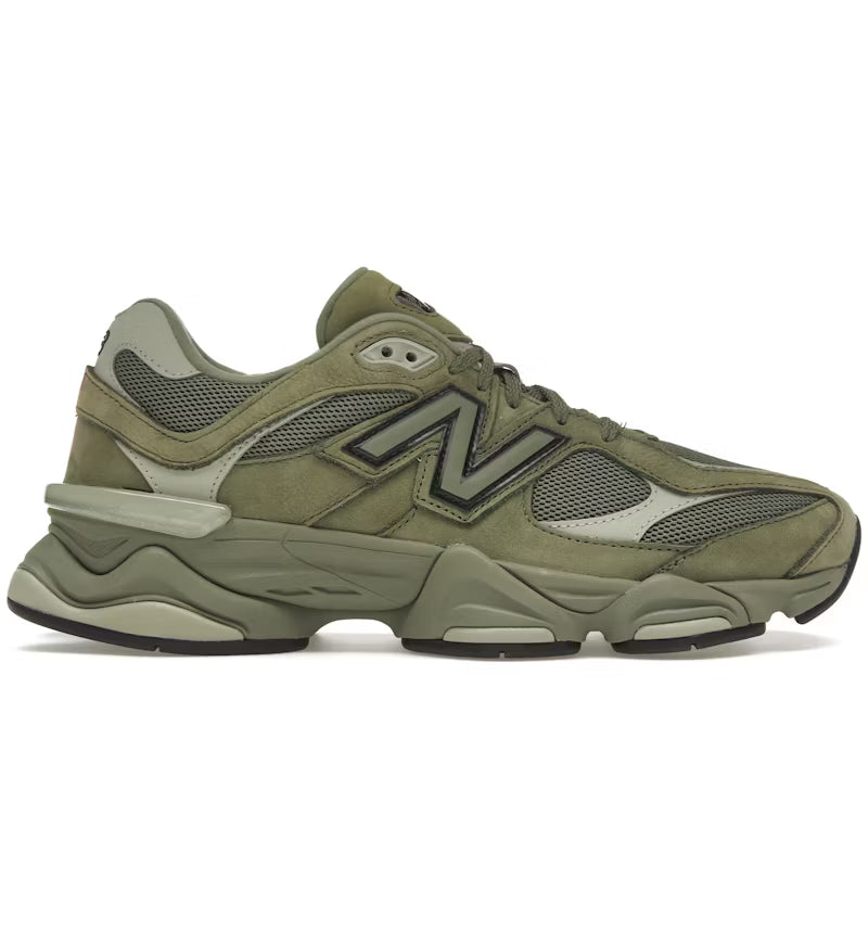 NEW BALANCE RUNNING 9060 green / 42