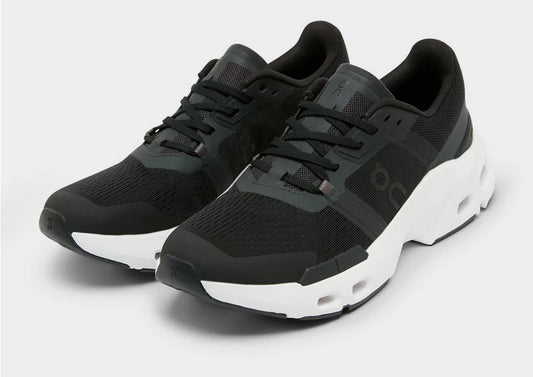 On Running Cloudpulse Black&White / 44