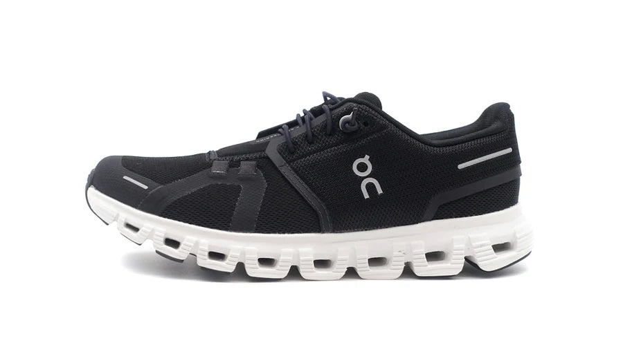 On CLOUD 6 W BLACK/WHITE