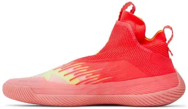 N3xt L3v3l Futurenatural 'Signal Pink' Red / 42 2/3